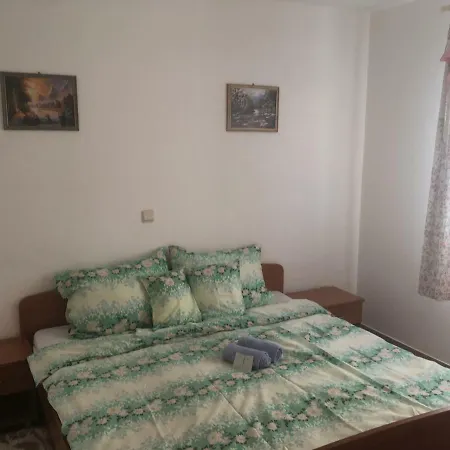 Apartamento Marina, *