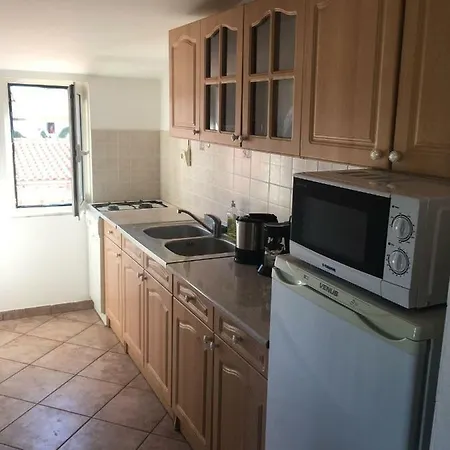Apartamento Marina, *