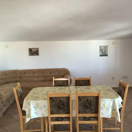 Marina, Apartamento *
