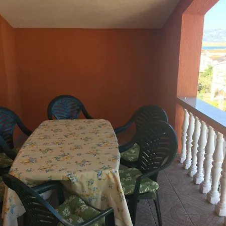 Marina, Apartamento *